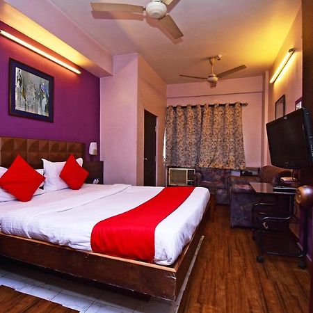 Hotel Oyo 2510 Near Camac Street à Calcutta Extérieur photo