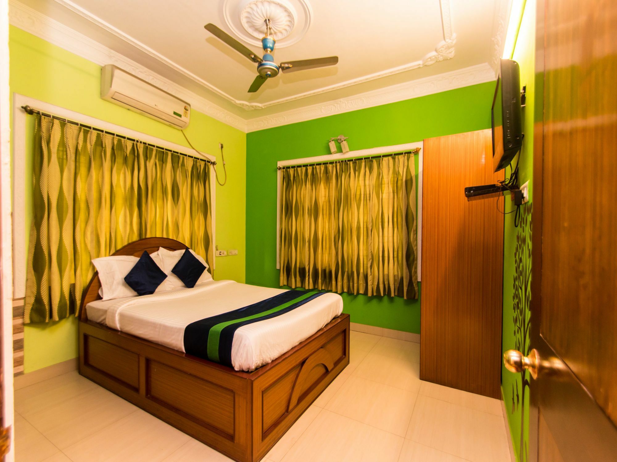 Hotel Oyo 2510 Near Camac Street à Calcutta Extérieur photo