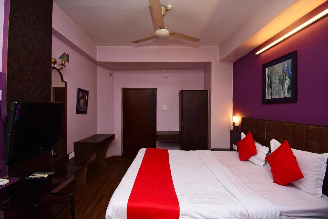 Hotel Oyo 2510 Near Camac Street à Calcutta Extérieur photo