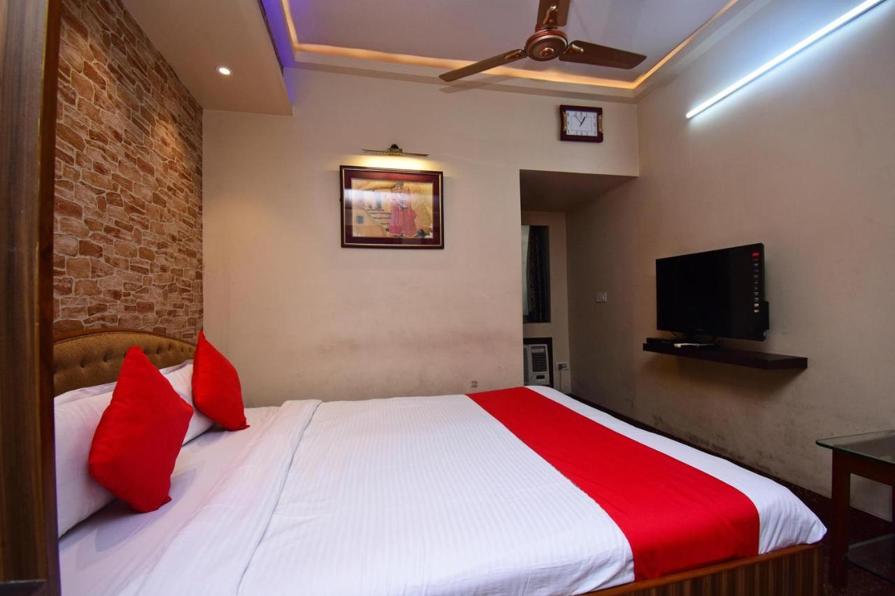 Hotel Oyo 2510 Near Camac Street à Calcutta Extérieur photo